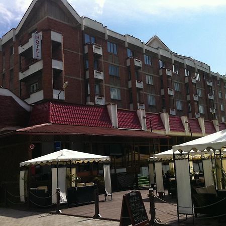 Petrosani Camere De Inchiriat - Hotel Petroshani Srl Dış mekan fotoğraf