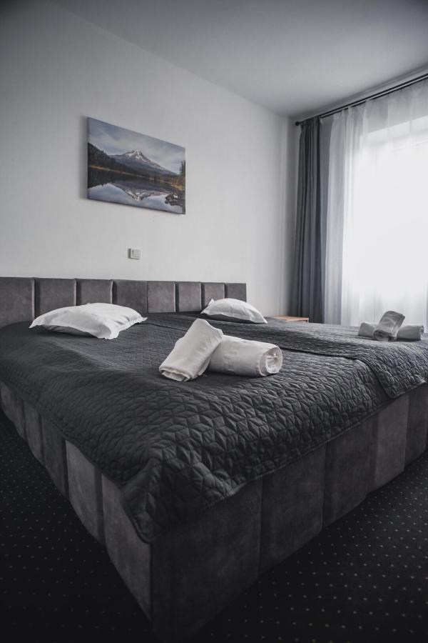 Petrosani Camere De Inchiriat - Hotel Petroshani Srl Dış mekan fotoğraf